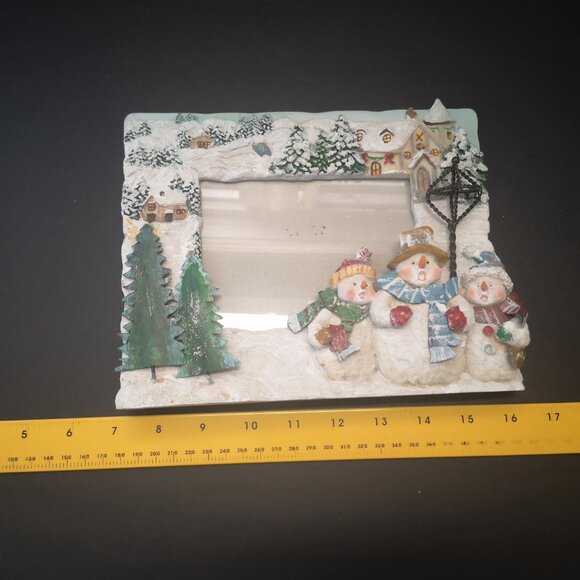 Vintage 3D Christmas Themed Resin Rectangular Picture Frame for Tabletop - Picture 3 of 3